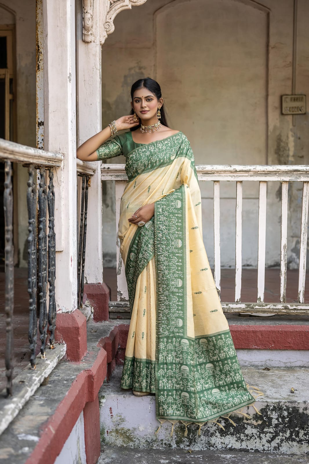 Teachers Special Drapes In Handloom Silk