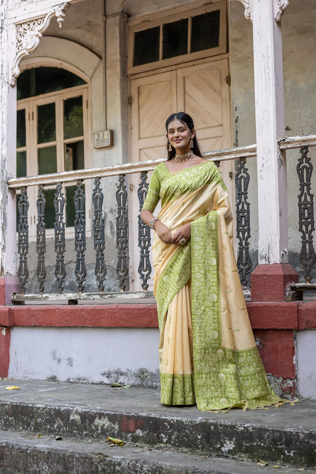 Teachers Special Drapes In Handloom Silk