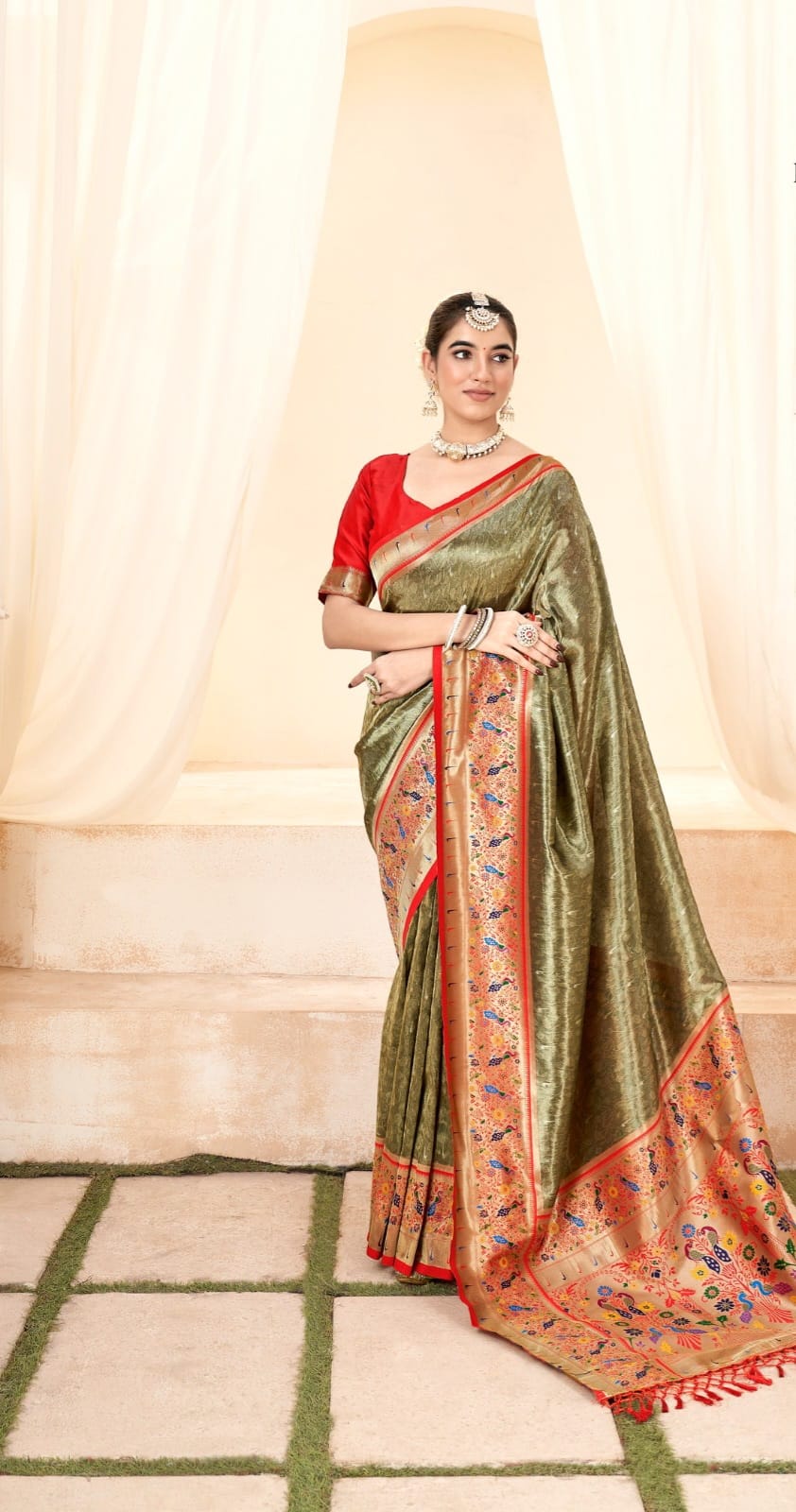 Maharsthra's Love-The Grand Tissue Silk Paithani Sari